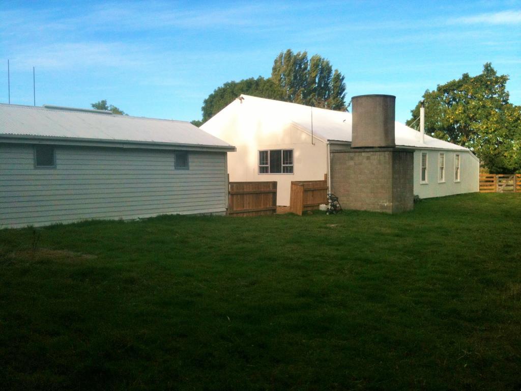 Taringatura Backpackers Hostel Benmore ภายนอก รูปภาพ